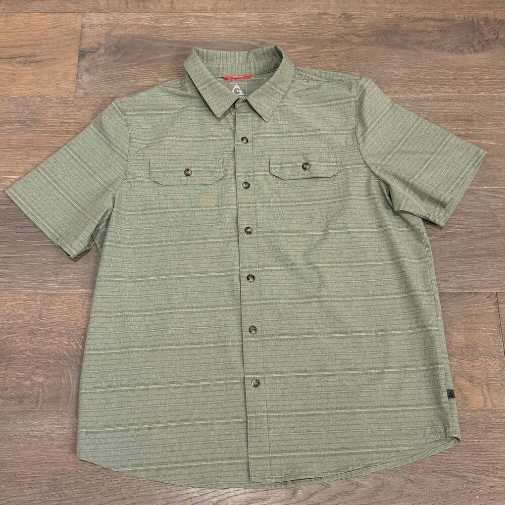 Gerry Shirt Mens Large Green Button Up Striped Short Sleeve Polyester Outdoors